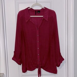 ⚡️ 3 for $20 ⚡️ New Directions Fuchsia Button-Down Shirt